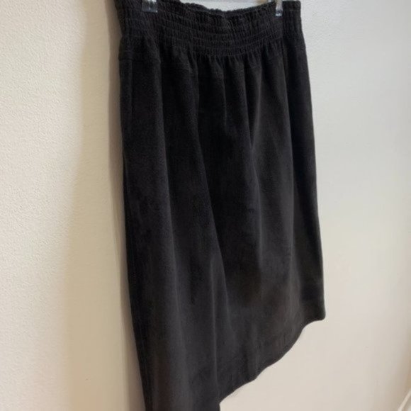 [SOLD] Vintage Black Genuine Suede Elasticated Waist Skirt Size Medium to Large - Picture 9 of 16